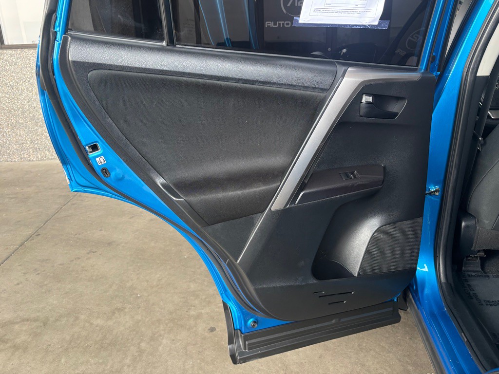 2018 Toyota Rav4 Image 27