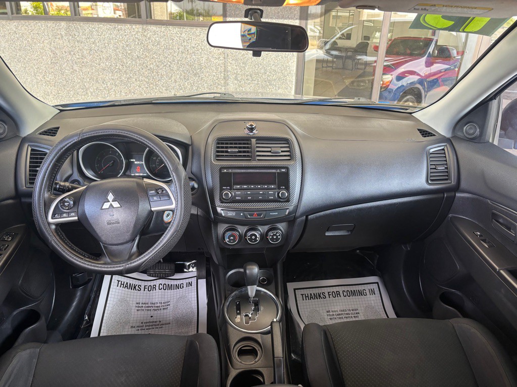 2015 Mitsubishi Outlander Image 23