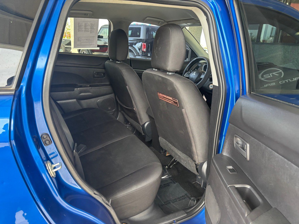 2015 Mitsubishi Outlander Image 27
