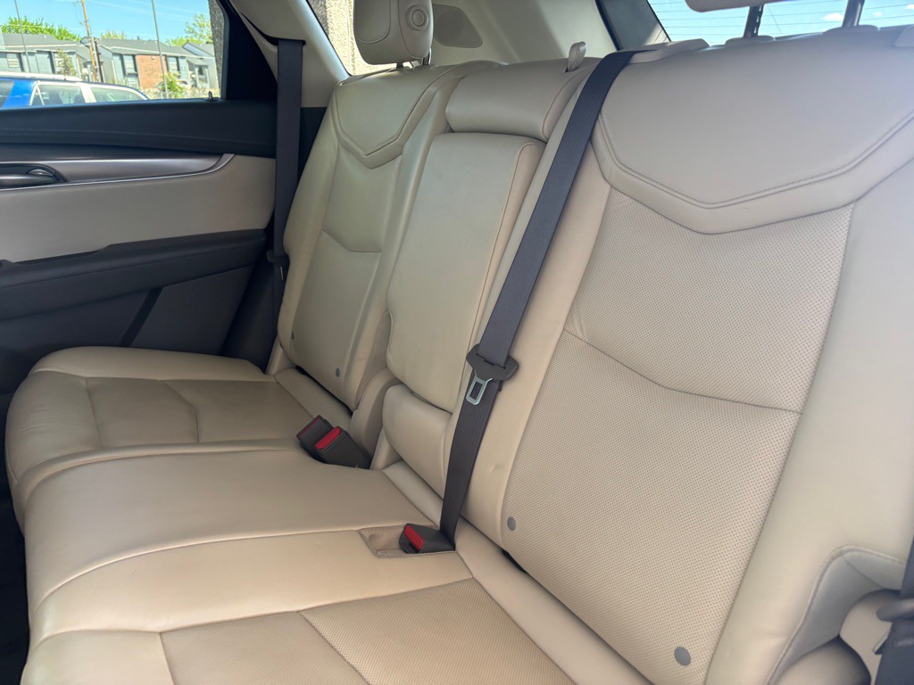 2017 Cadillac XT5 Image 24