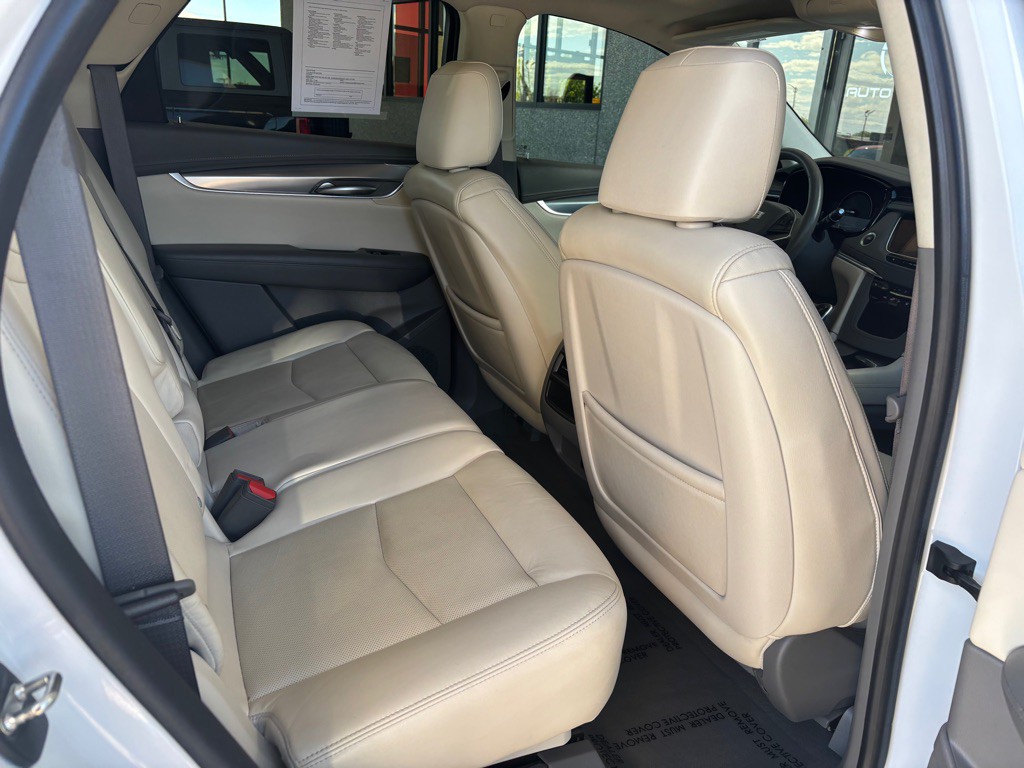 2017 Cadillac XT5 Image 34