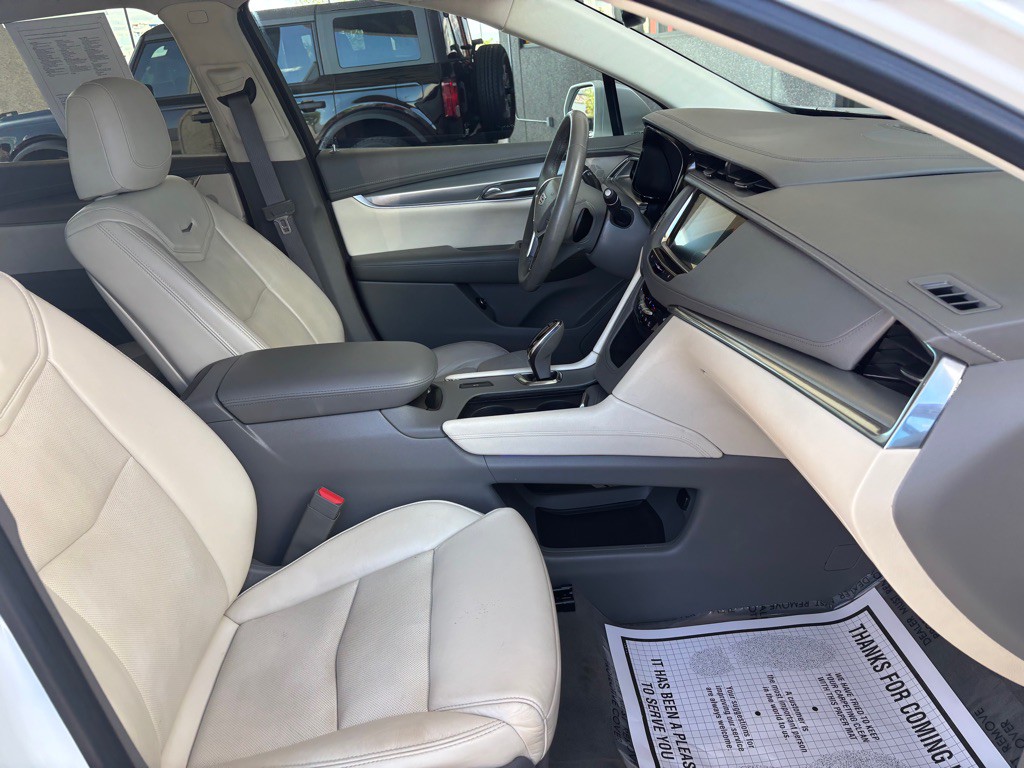 2017 Cadillac XT5 Image 38