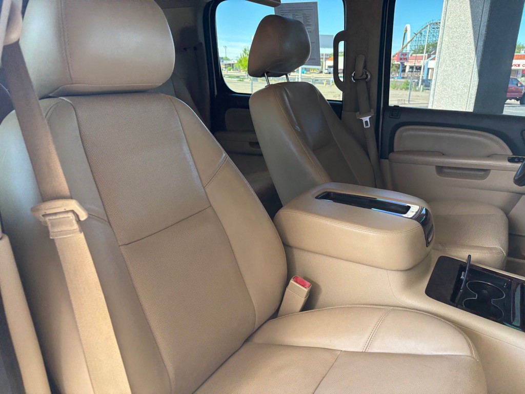 2013 GMC Yukon Image 40