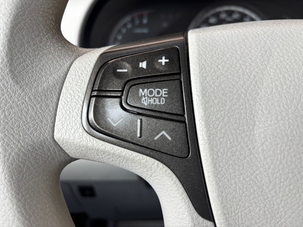 2012 Toyota Sienna Image 10