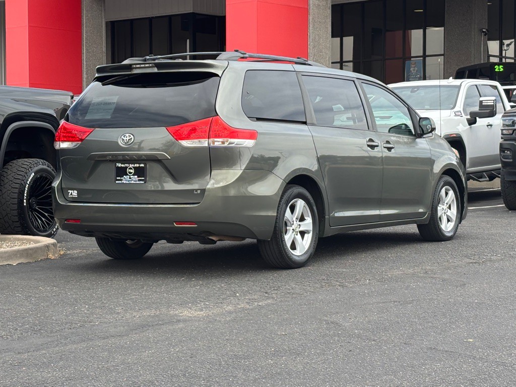 2012 Toyota Sienna Image 48