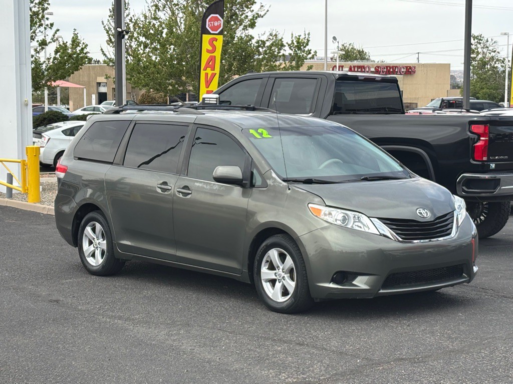 2012 Toyota Sienna Image 51