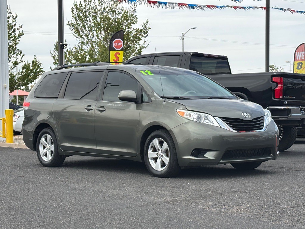 2012 Toyota Sienna Image 52