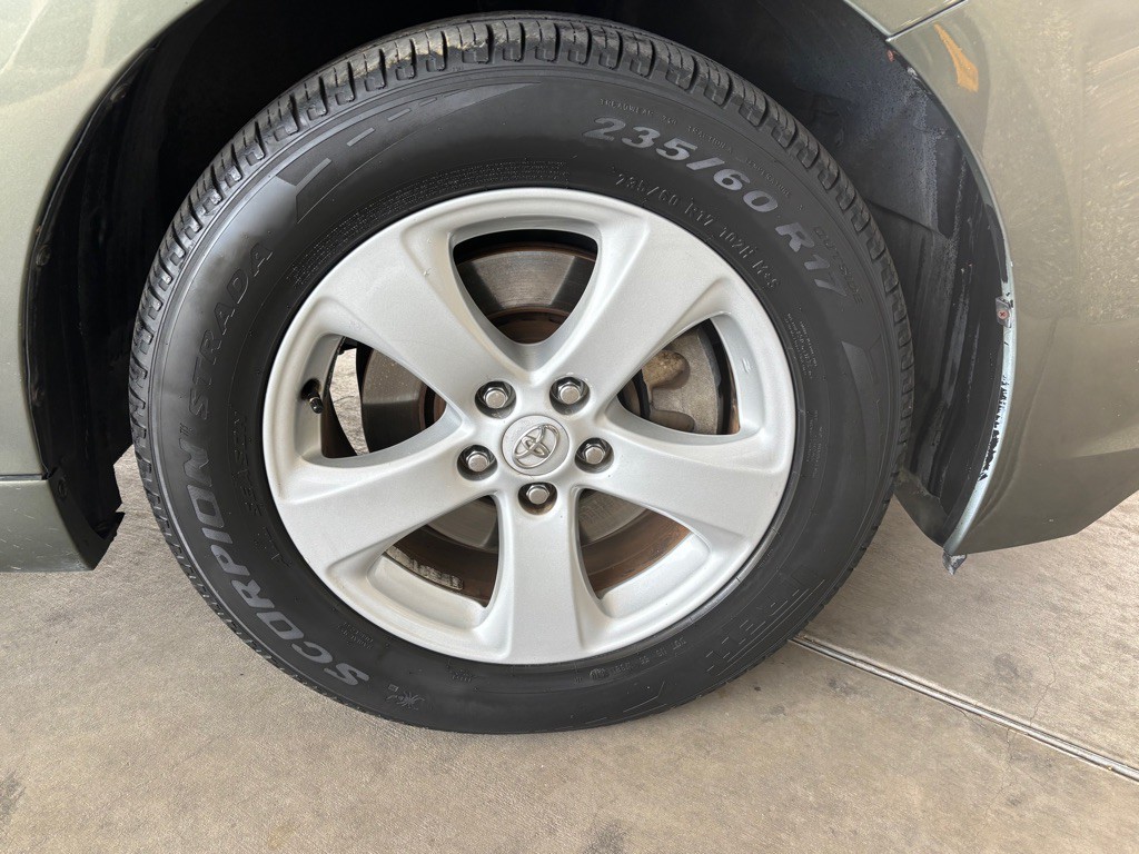 2012 Toyota Sienna Image 56