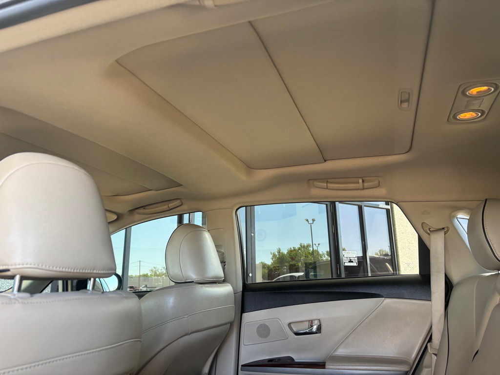 2011 Toyota Venza Image 27
