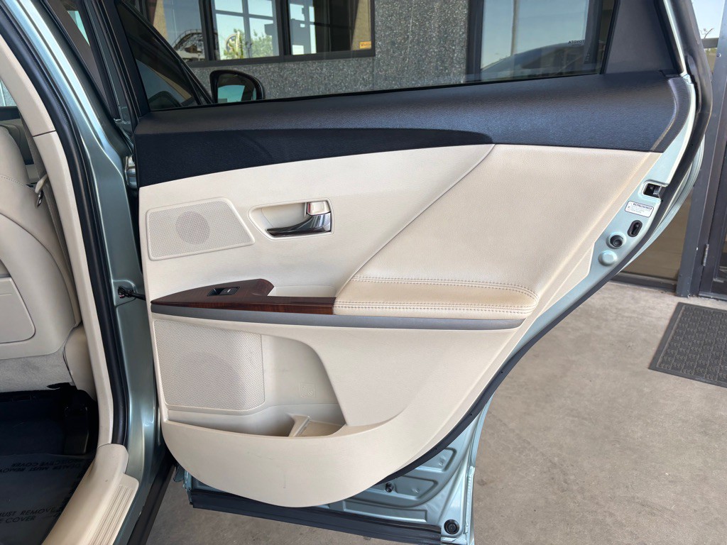2011 Toyota Venza Image 34