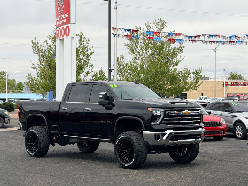 2024 Chevrolet Silverado 1500 Image 4