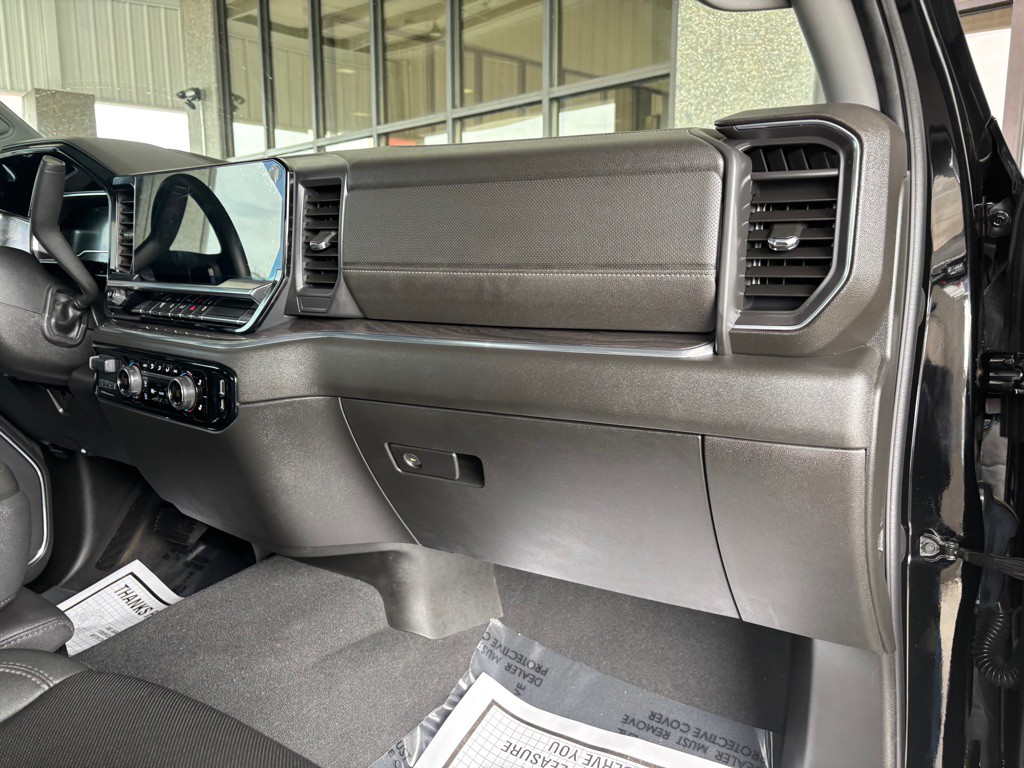 2024 Chevrolet Silverado 1500 Image 40