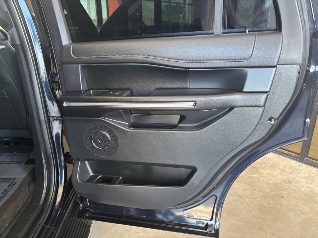 2021 Ford Expedition Image 38
