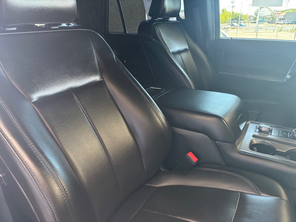 2021 Ford Expedition Image 40