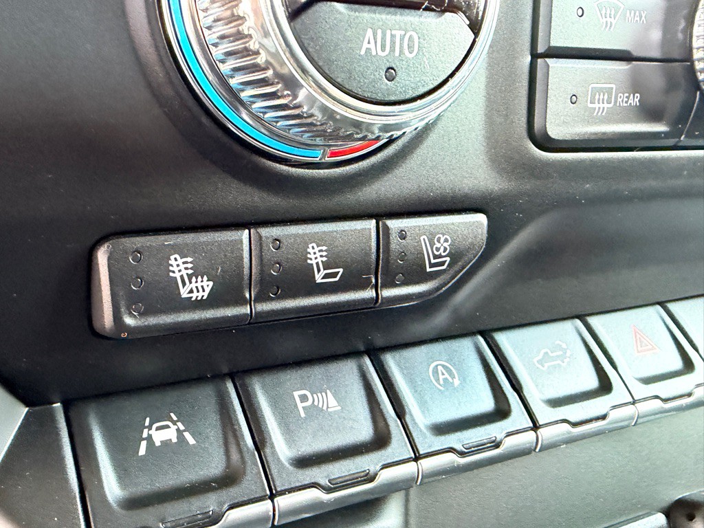 2019 GMC Sierra Image 16