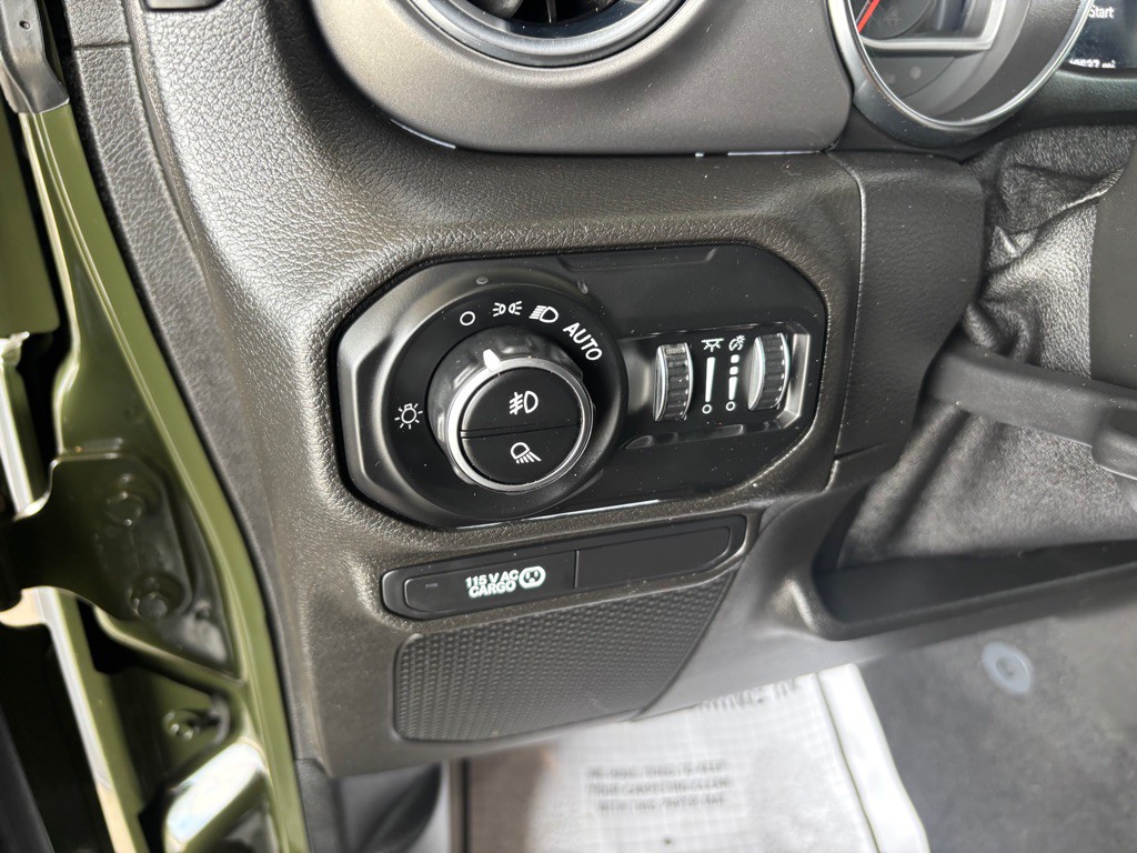 2021 Jeep Gladiator Image 17