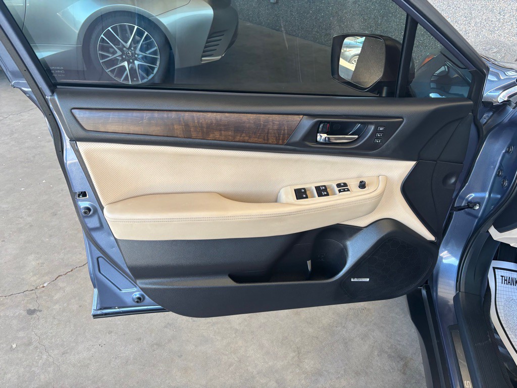 2016 Subaru Outback Image 8