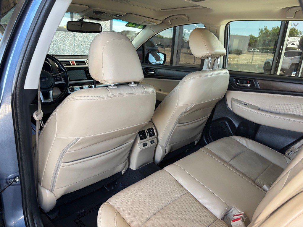 2016 Subaru Outback Image 16