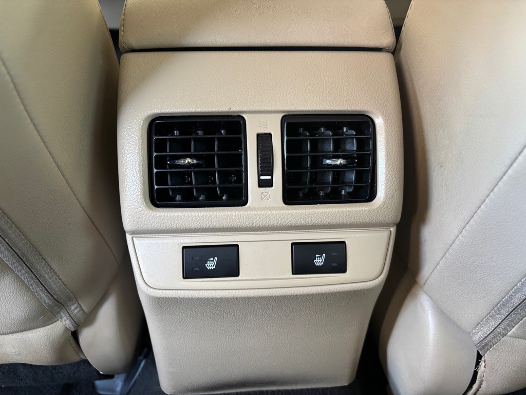 2016 Subaru Outback Image 17