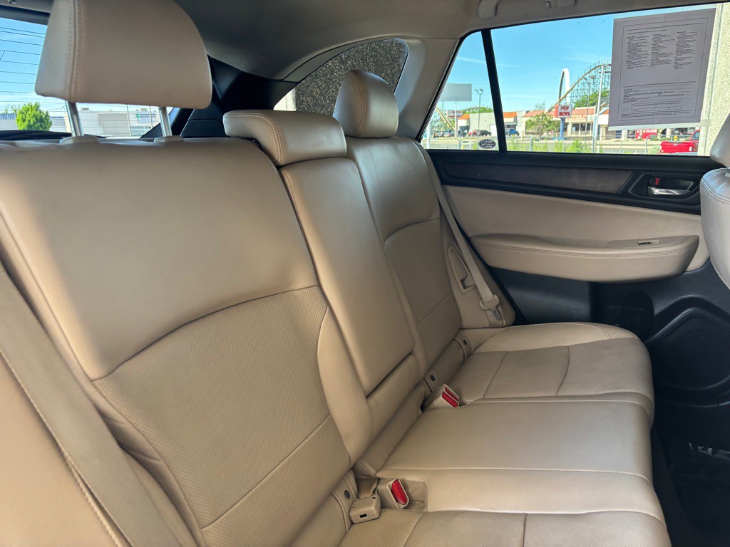 2016 Subaru Outback Image 24
