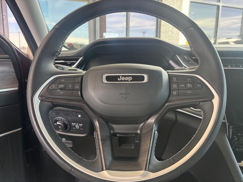 2022 Jeep Grand Cherokee Image 8