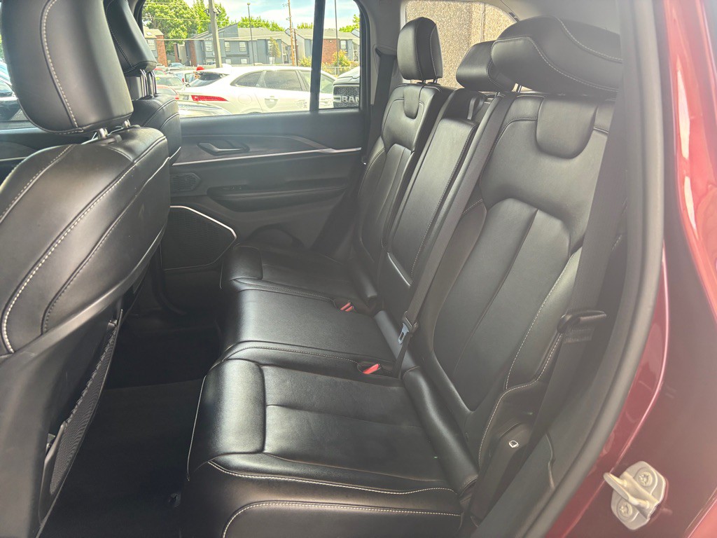 2022 Jeep Grand Cherokee Image 22