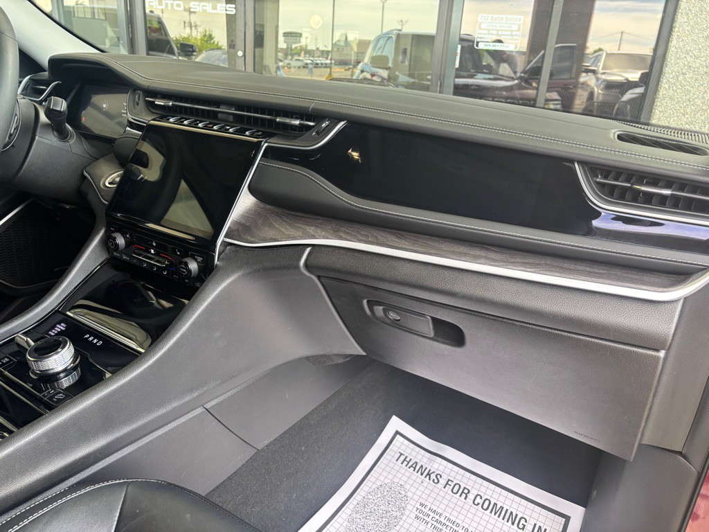 2022 Jeep Grand Cherokee Image 36