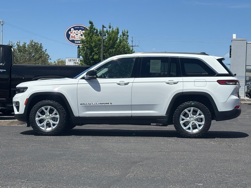 2023 Jeep Grand Cherokee Image 2