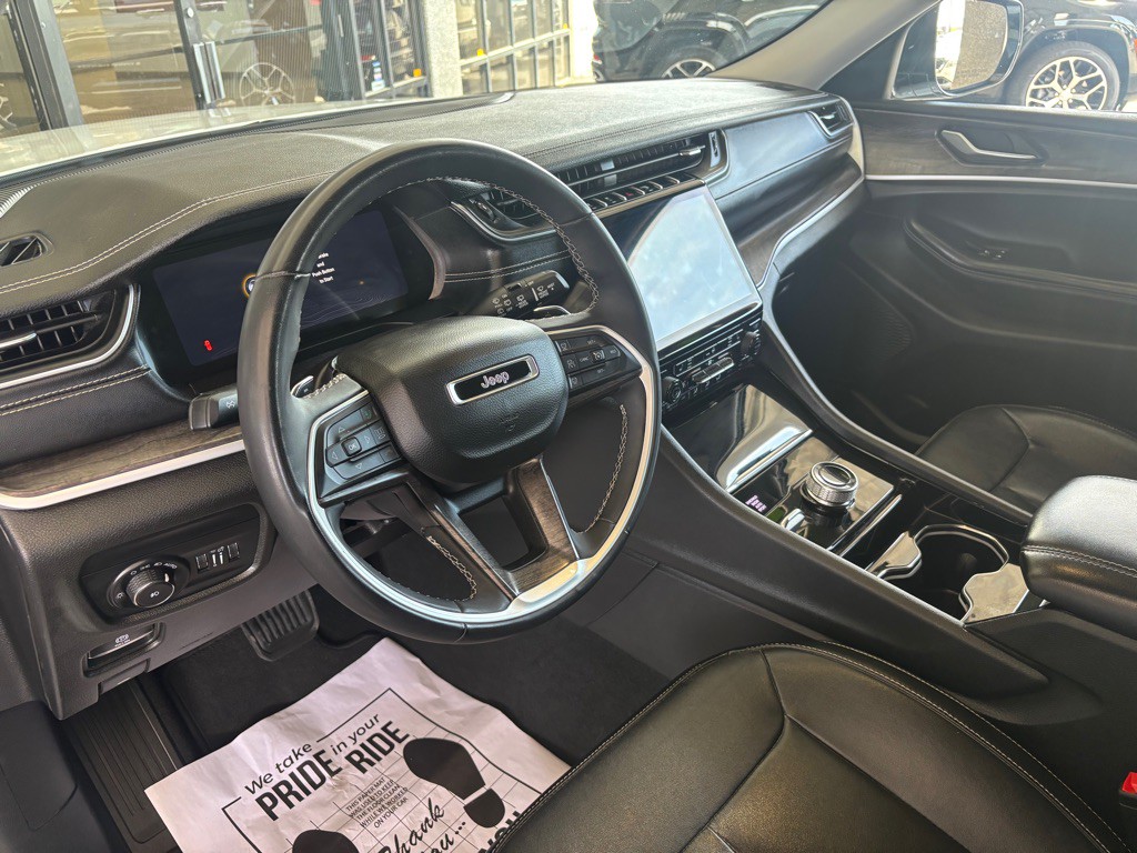 2023 Jeep Grand Cherokee Image 7