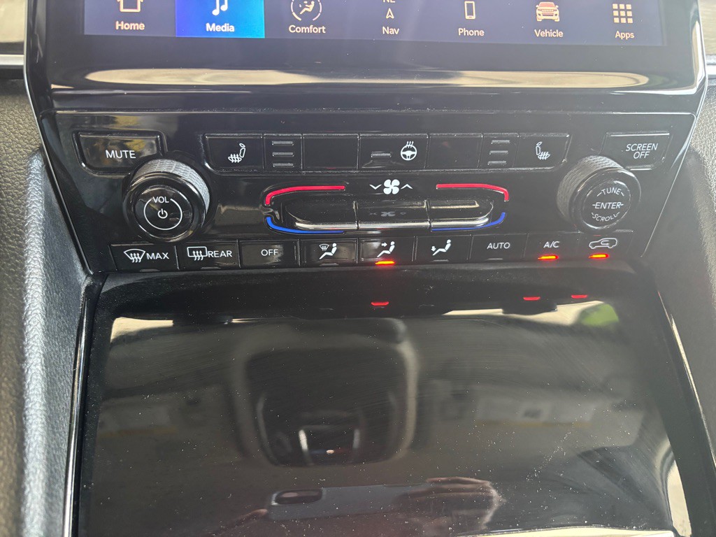 2023 Jeep Grand Cherokee Image 15