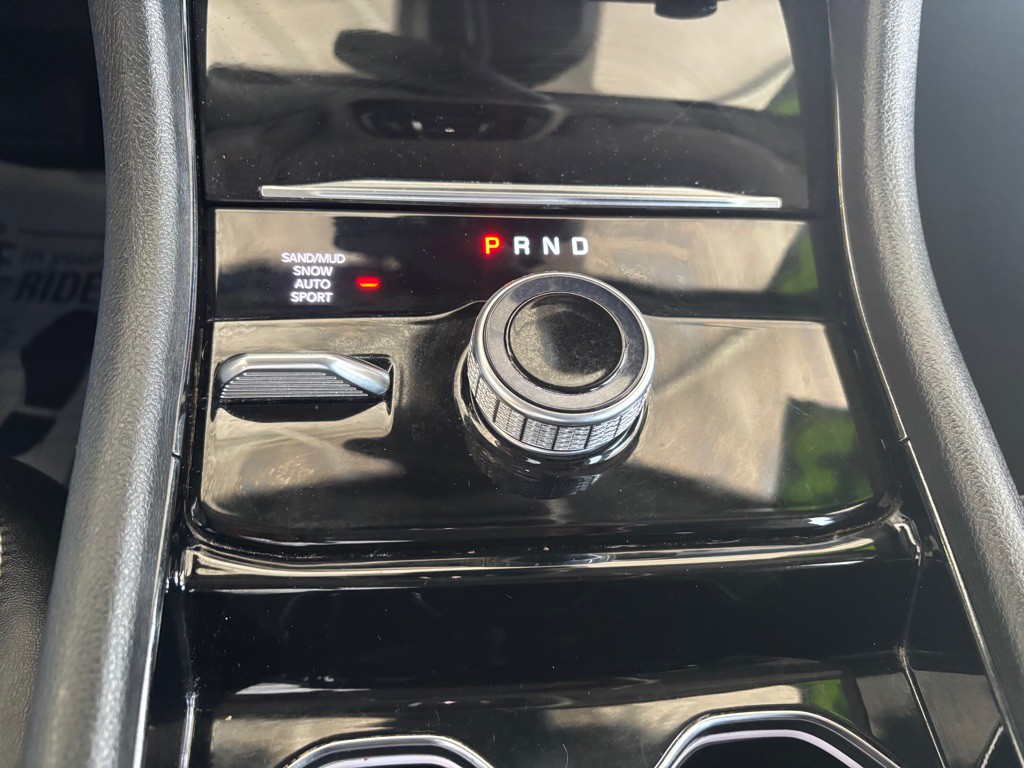 2023 Jeep Grand Cherokee Image 16