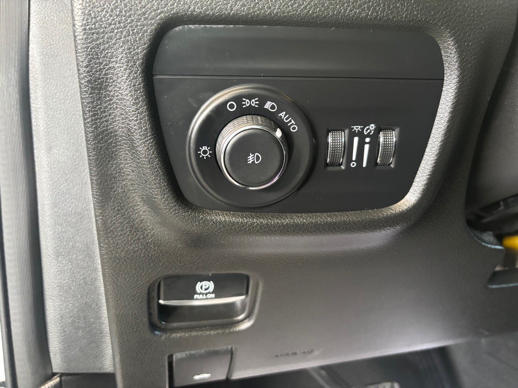 2023 Jeep Grand Cherokee Image 18