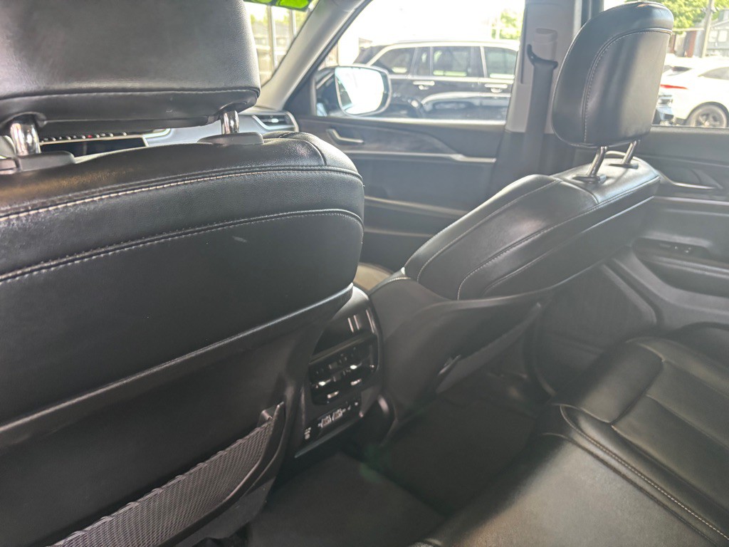2023 Jeep Grand Cherokee Image 23