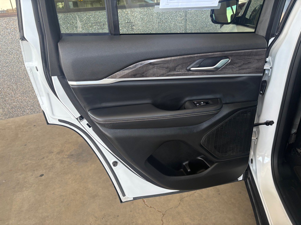 2023 Jeep Grand Cherokee Image 26