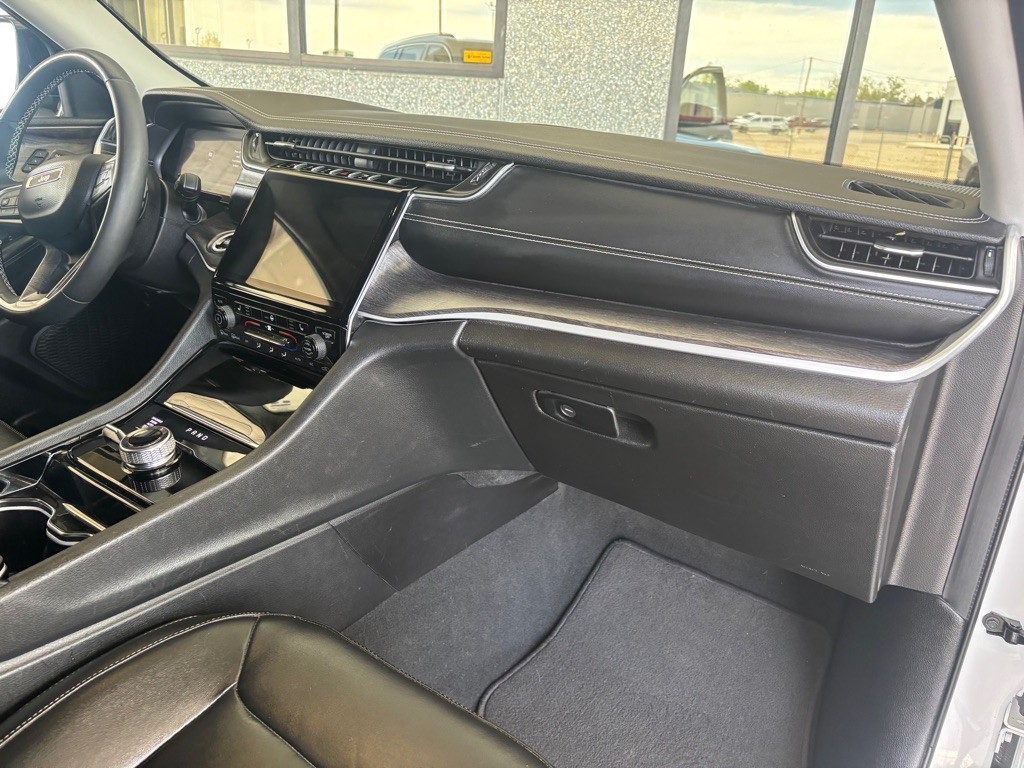 2023 Jeep Grand Cherokee Image 35