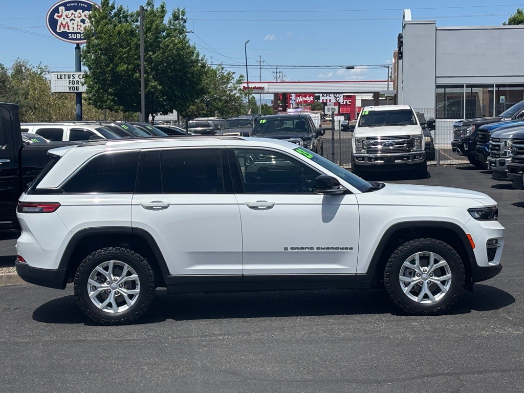2023 Jeep Grand Cherokee Image 49