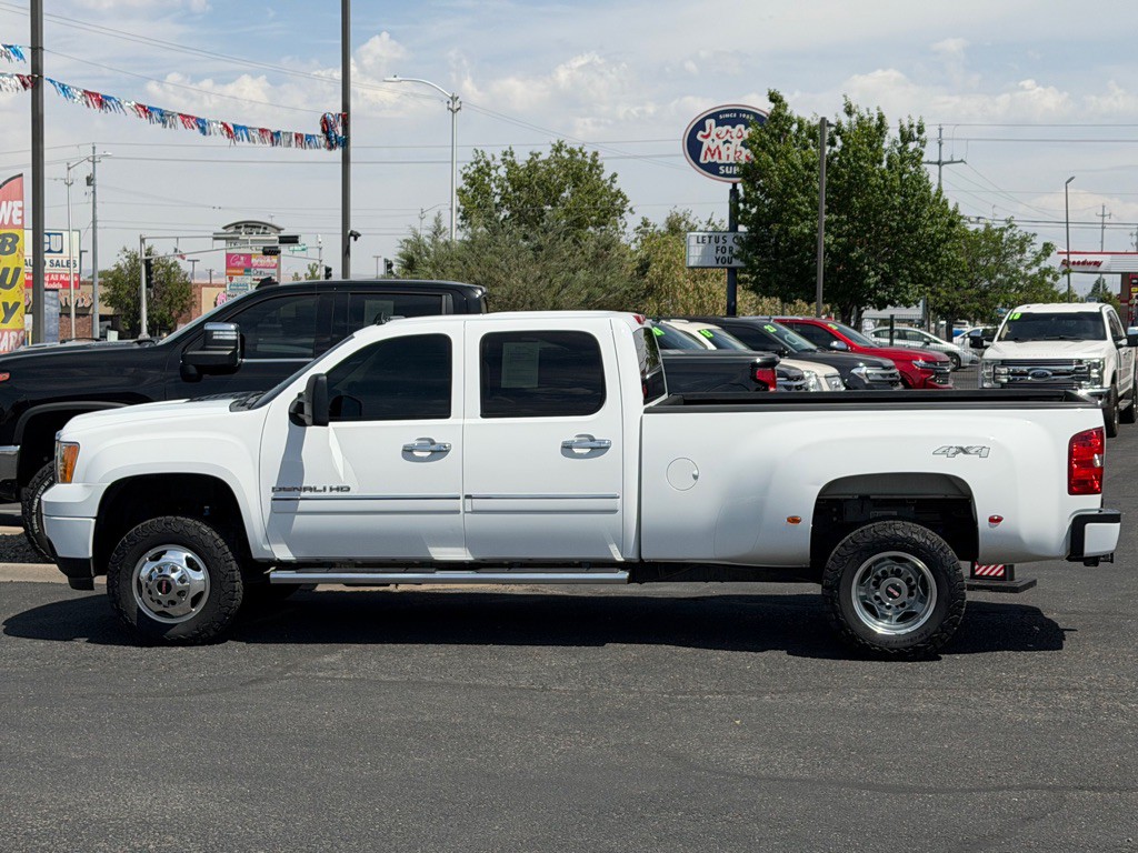 2013 GMC Sierra Image 2