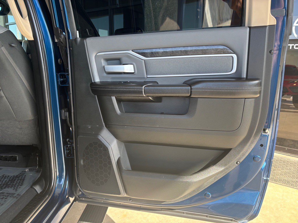 2020 RAM 2500 Image 37