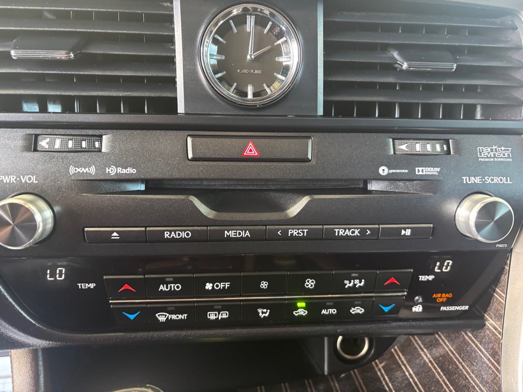 2016 Lexus RX Image 15