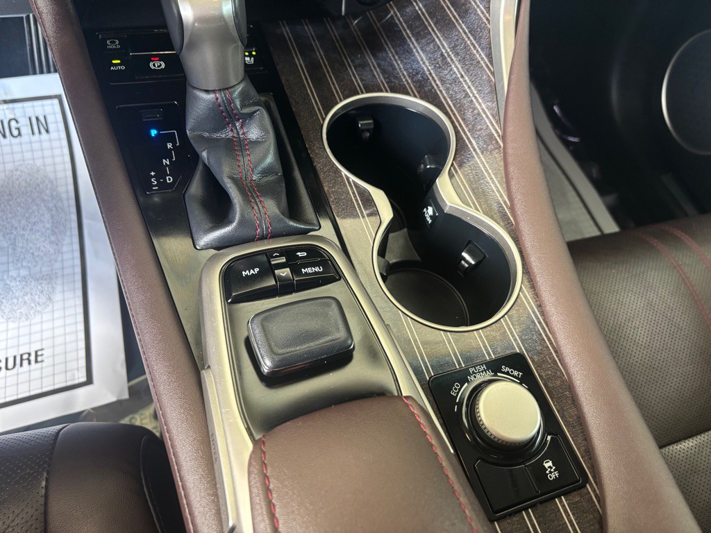 2016 Lexus RX Image 17