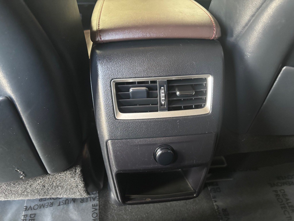 2016 Lexus RX Image 28