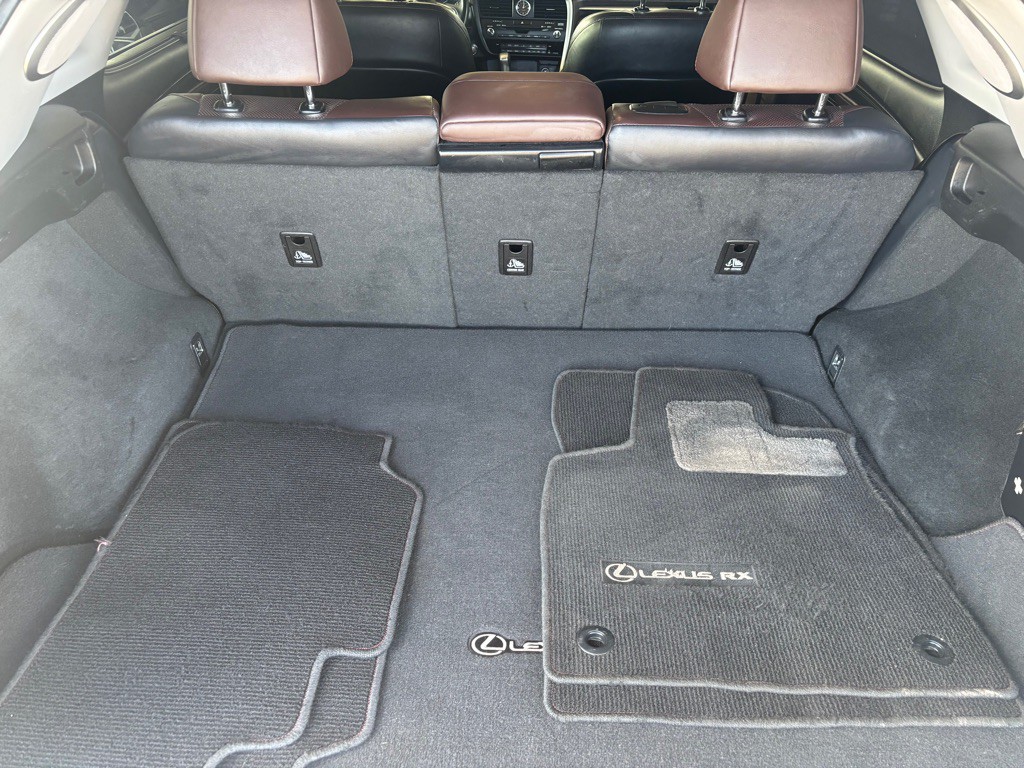 2016 Lexus RX Image 32