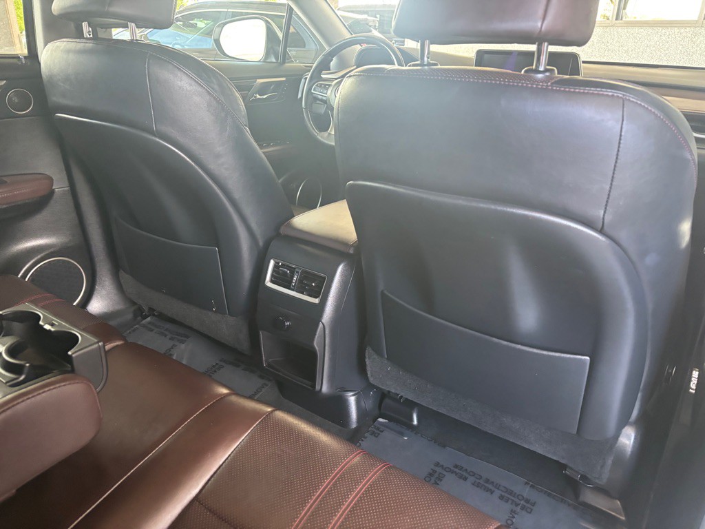 2016 Lexus RX Image 38