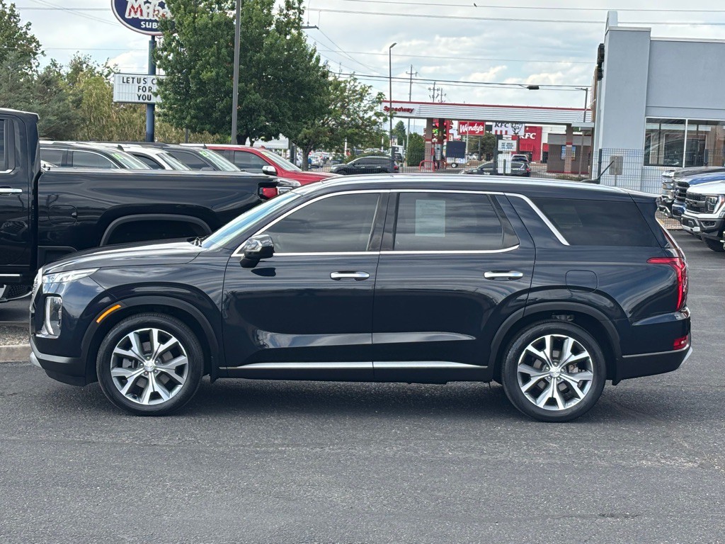 2022 Hyundai Palisade Image 2