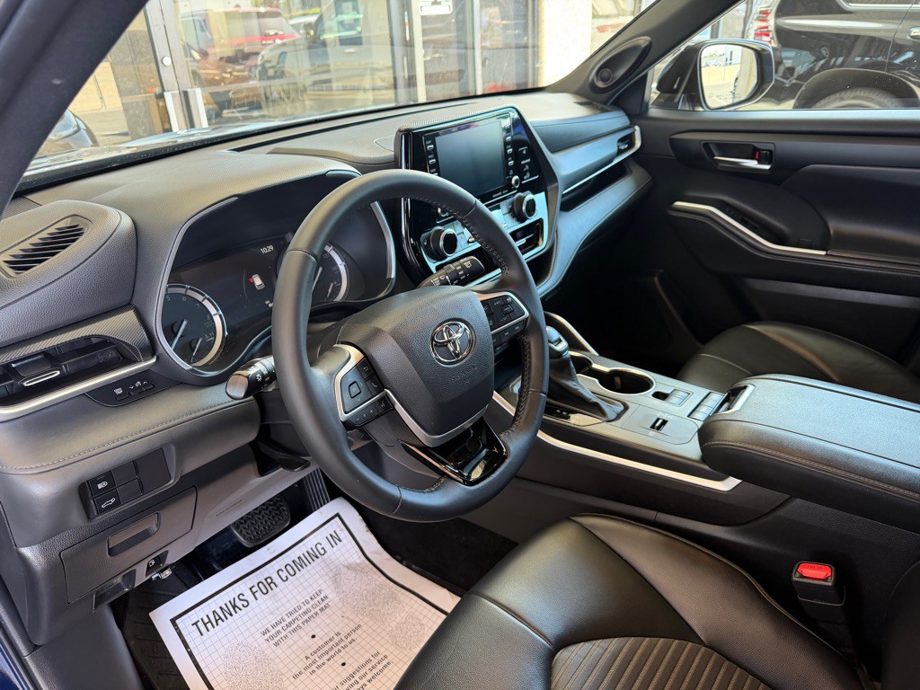 2022 Toyota Highlander Image 7