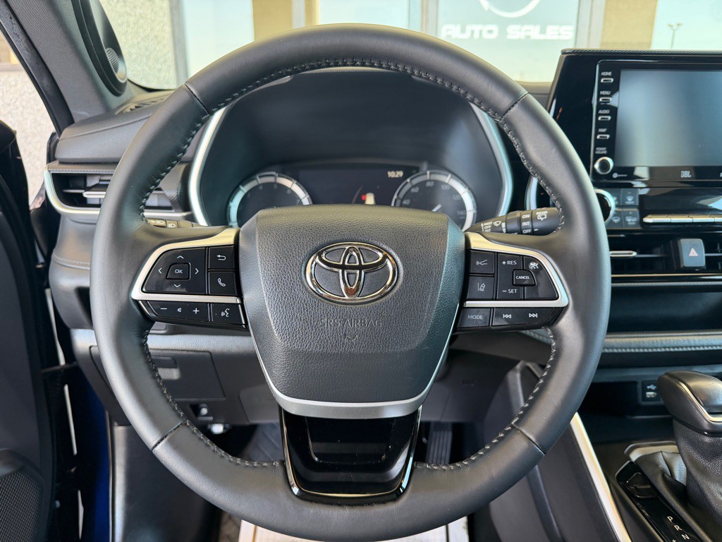 2022 Toyota Highlander Image 8