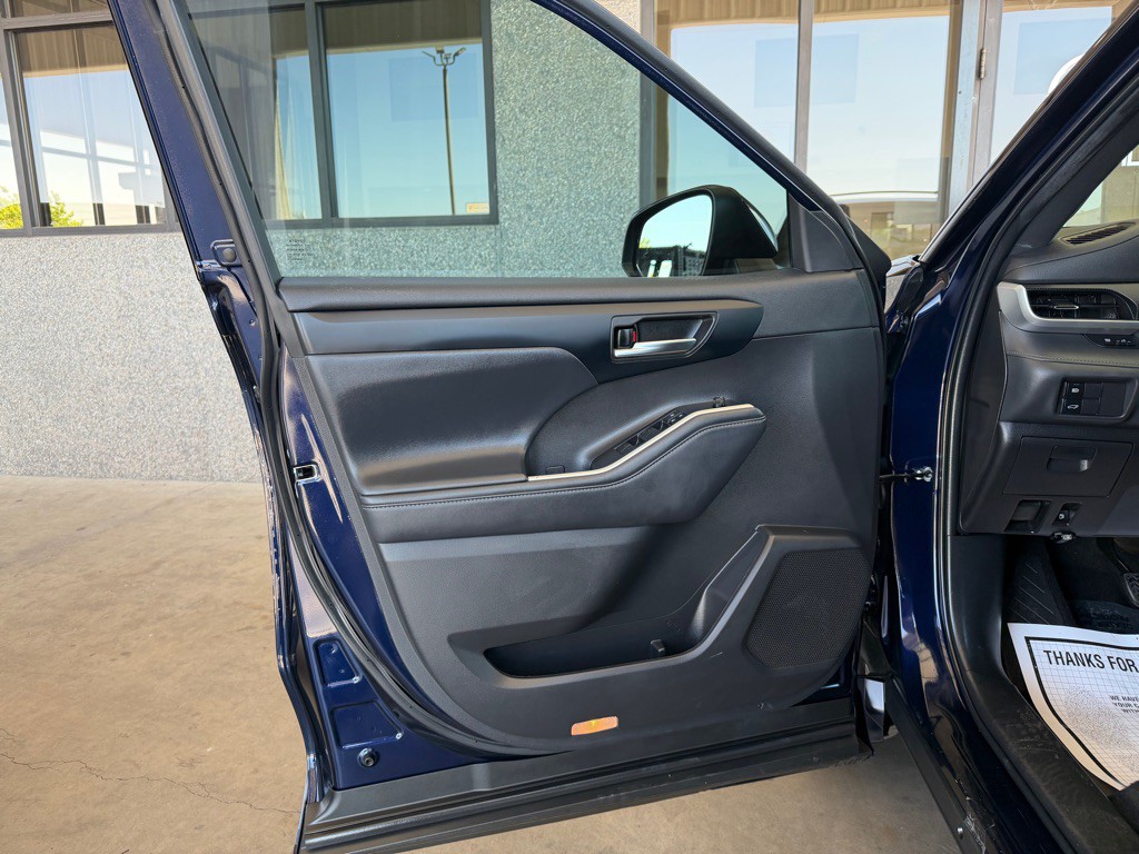 2022 Toyota Highlander Image 19
