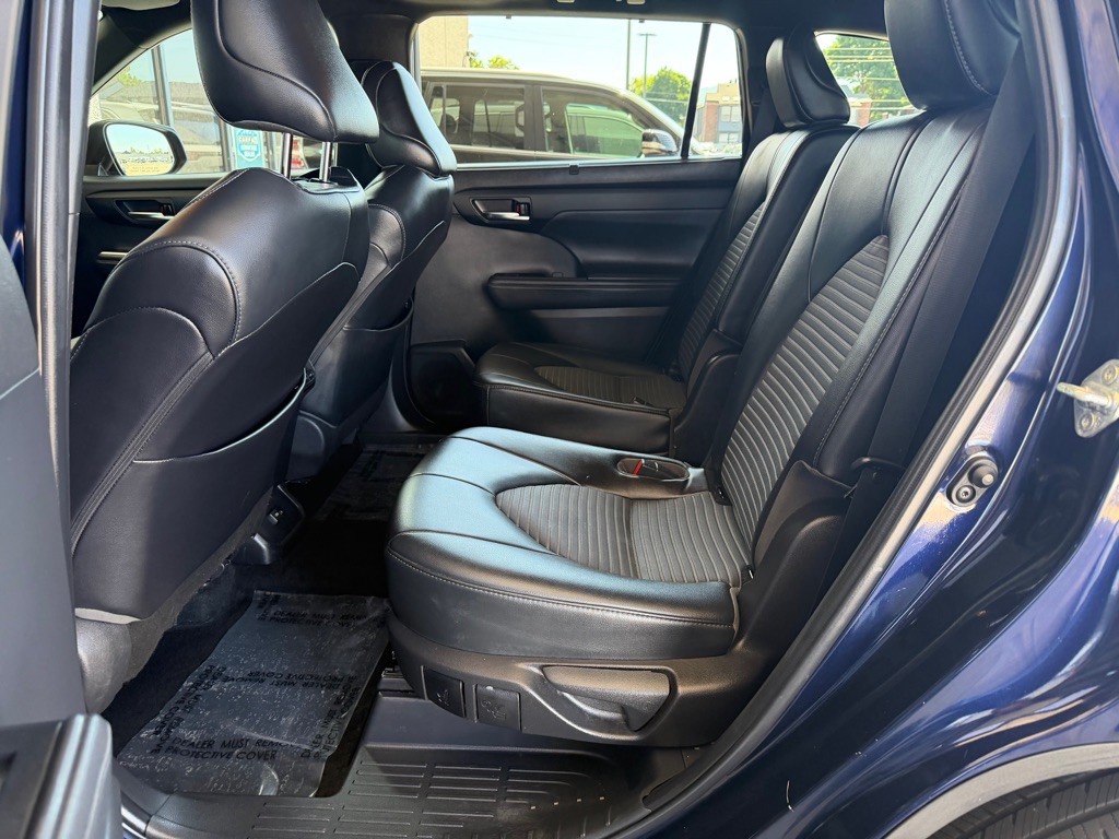 2022 Toyota Highlander Image 21