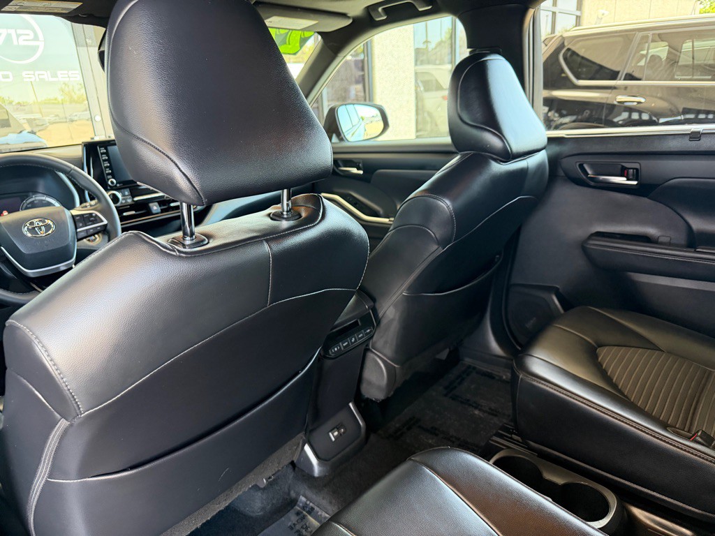 2022 Toyota Highlander Image 23