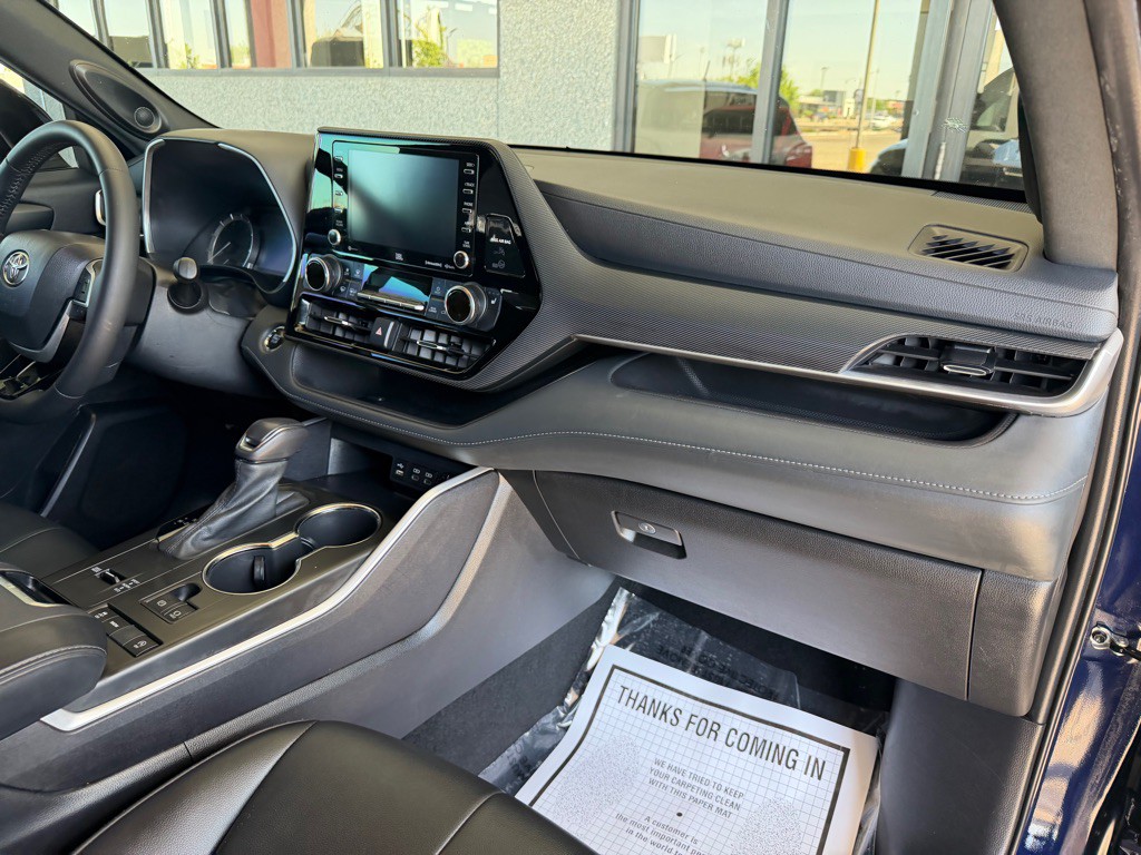 2022 Toyota Highlander Image 40